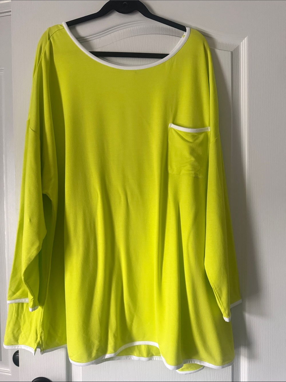 Sports Savvy Women's Neon Yellow Long Sleeve Pocket Top - Size 4X
